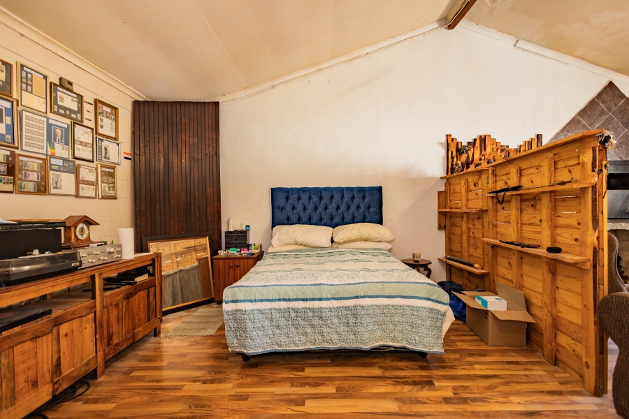 7 Bedroom Property for Sale in Protea Heights Western Cape